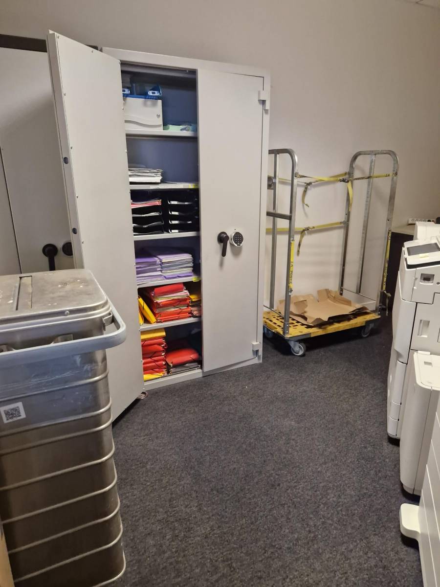 armoire forte dédiée aux structures industrielles